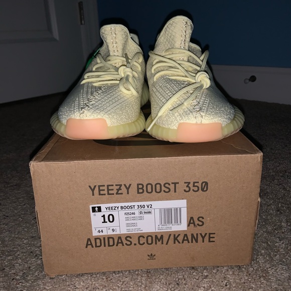 Yeezy 350 v2 “butter” - Picture 3 of 6